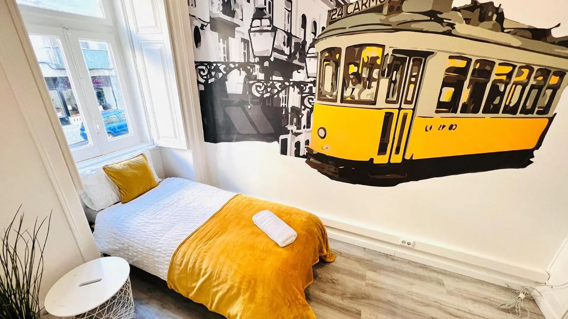 Hostel Central Lisbon Rooms, Top Best Location For Tourists