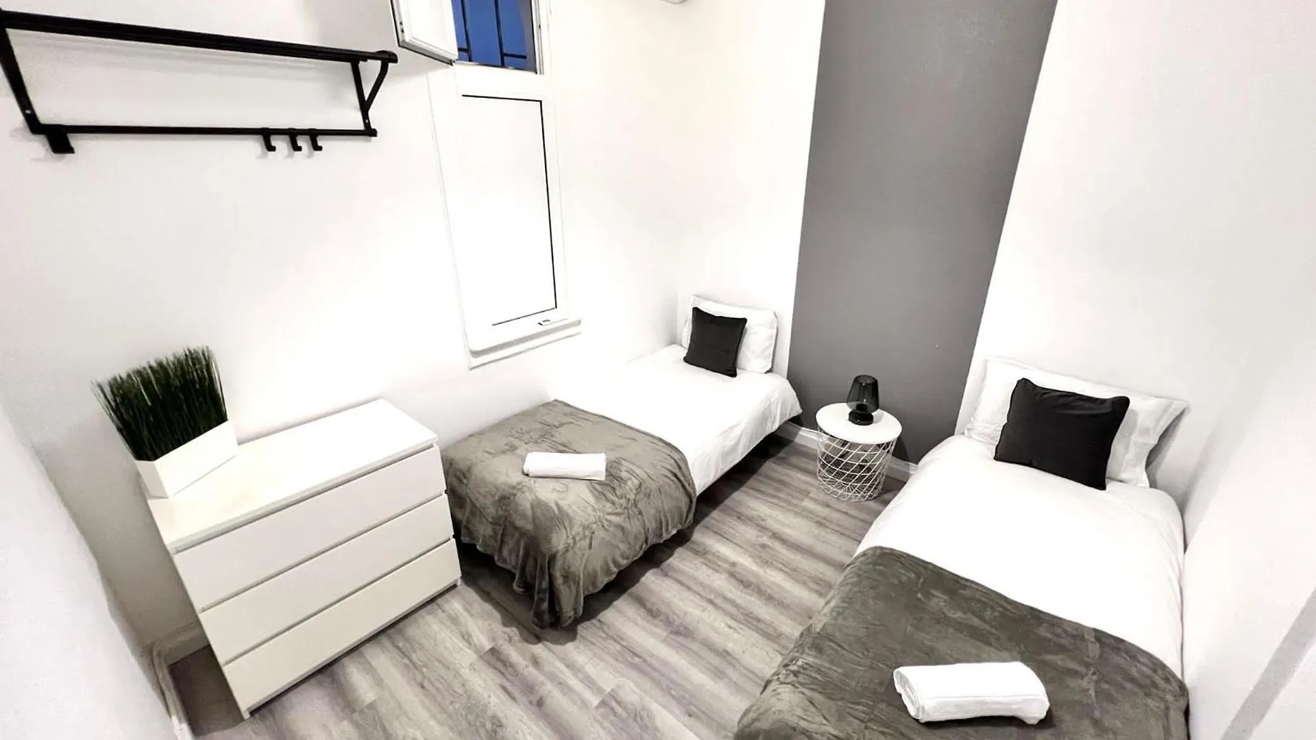 Central Lisbon Rooms, Top Best Location For Tourists 0*,  葡萄牙