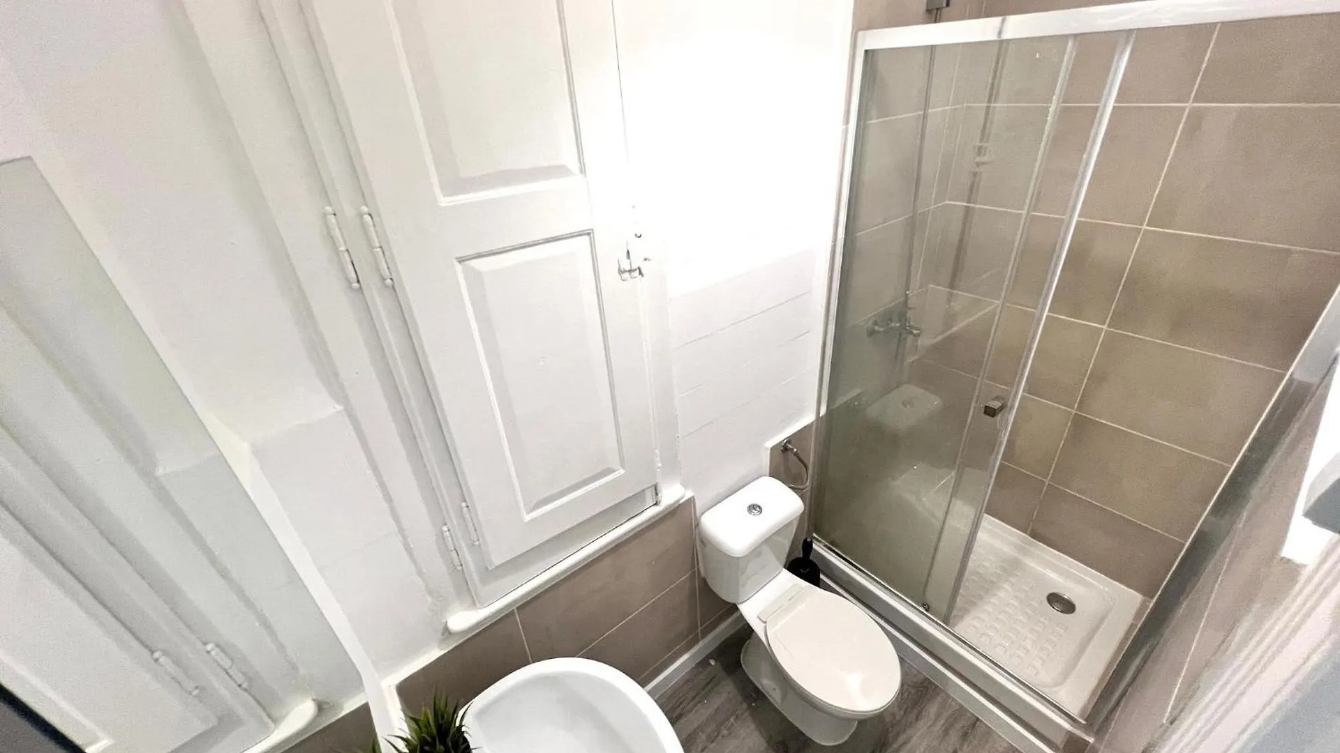 Central Lisbon Rooms, Top Best Location For Tourists 旅馆